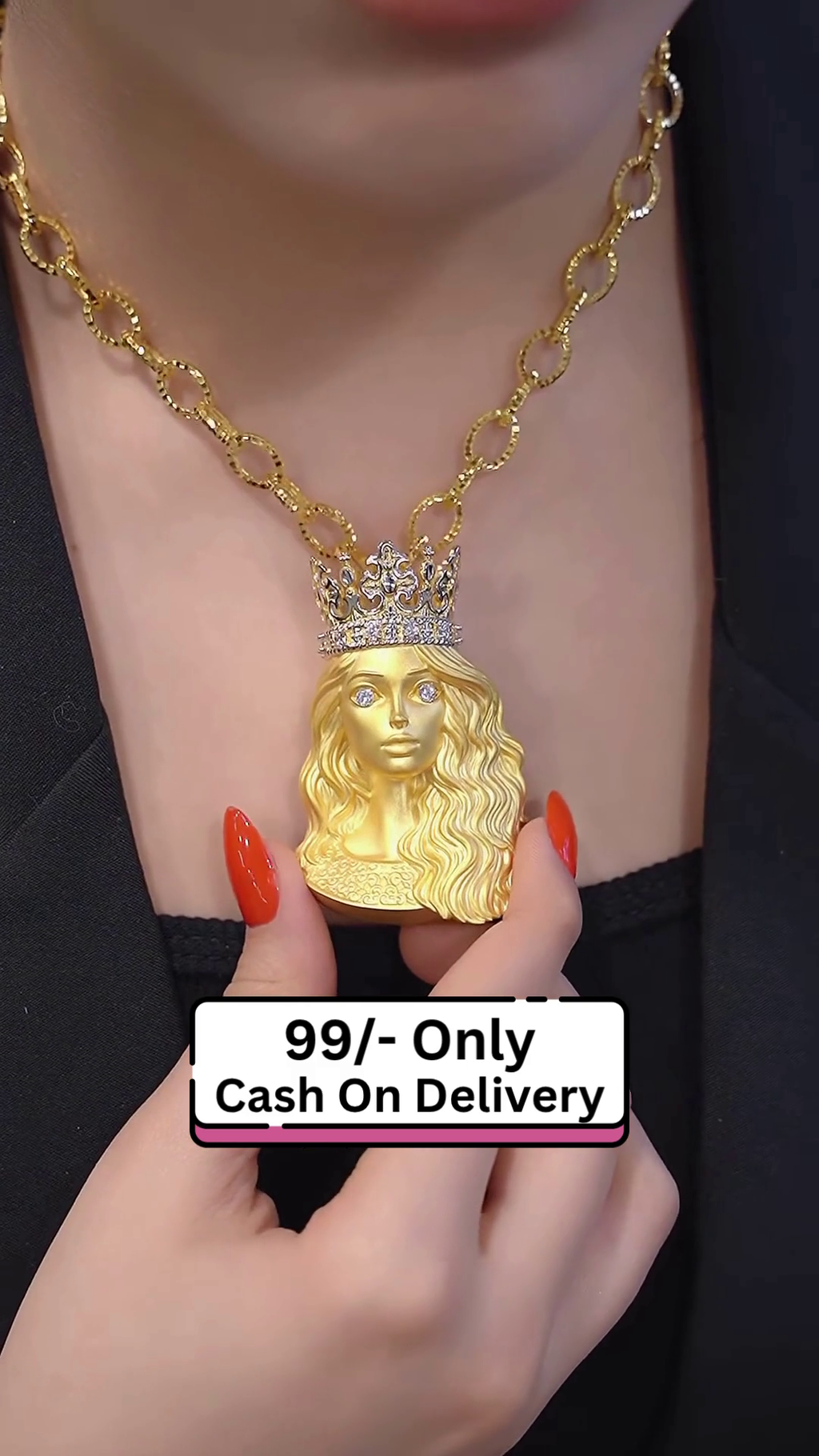Majestic Queen Pendant Gold Chain Necklace – Royal Look Fashion Jewelry for Women & Girls
