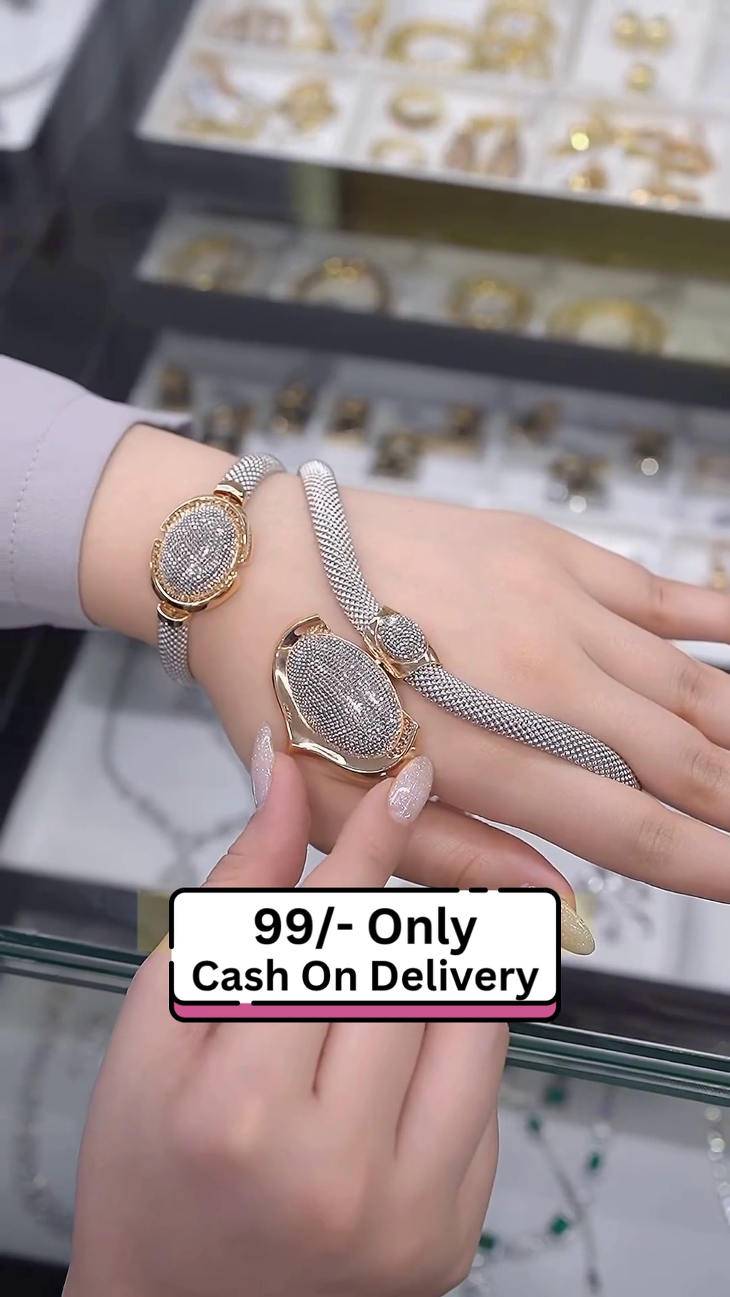 Elegant Gold-Toned Necklace with Sparkling Pave Detail and Mesh Chain