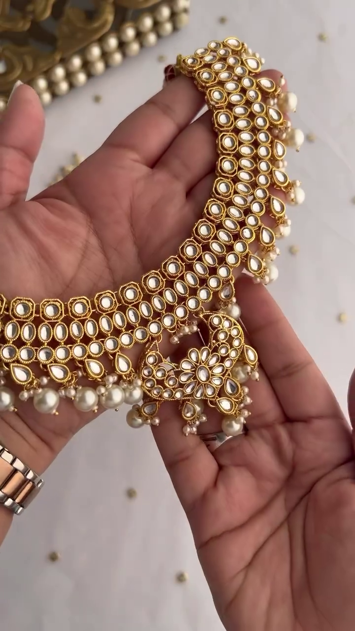 Elegant Gold-Toned Kundan Necklace Set with Pearl Drops